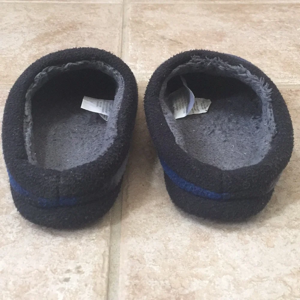 Cuddl Duds Boys Buffalo Check Fleece Slippers